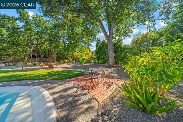 1409 Walden Rd, Walnut Creek, CA 94597