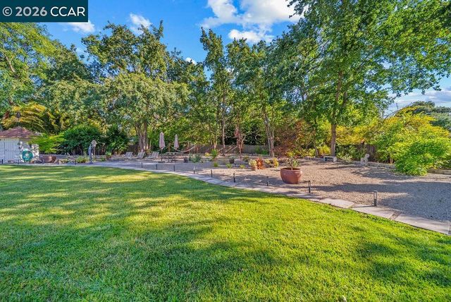 1409 Walden Rd, Walnut Creek, CA 94597