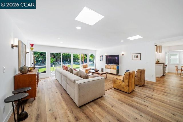 1409 Walden Rd, Walnut Creek, CA 94597