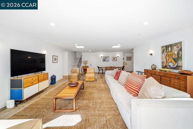 1409 Walden Rd, Walnut Creek, CA 94597