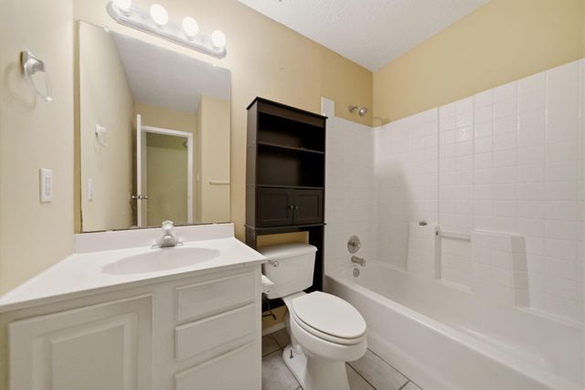 305 Peach Street, Tomball, TX 77375