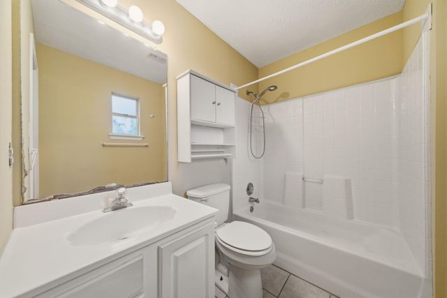 305 Peach Street, Tomball, TX 77375