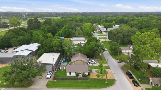 305 Peach Street, Tomball, TX 77375
