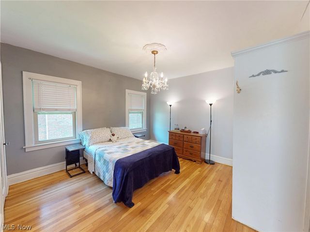 2151 Overbrook Avenue, Lakewood, OH 44107