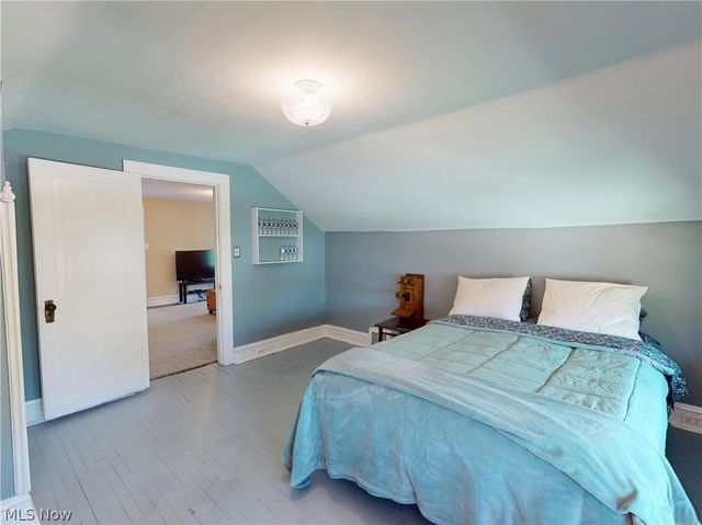 2151 Overbrook Avenue, Lakewood, OH 44107