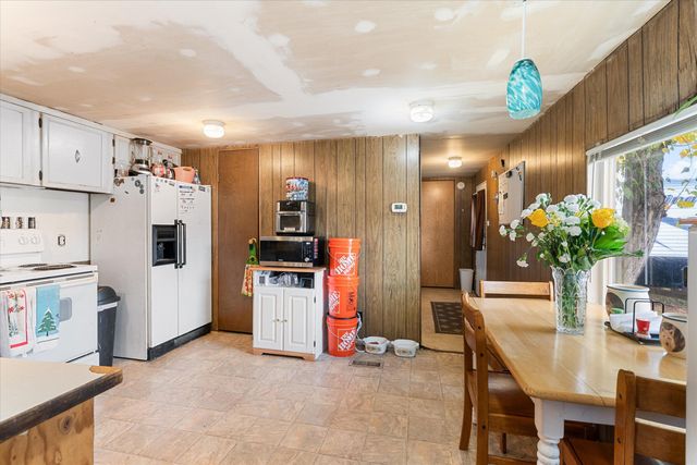 1550 Drury Lane, Grants Pass, OR 97527