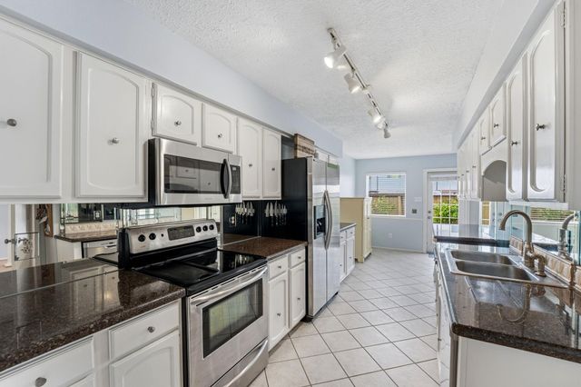 409 N Post Oak Lane 409, Houston, TX 77024