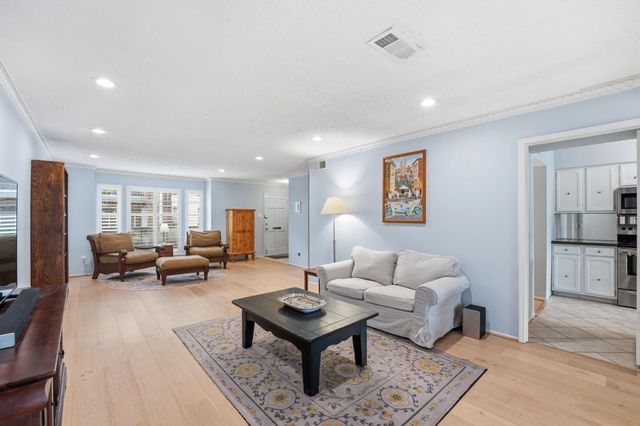 409 N Post Oak Lane 409, Houston, TX 77024