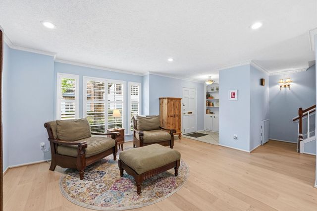 409 N Post Oak Lane 409, Houston, TX 77024