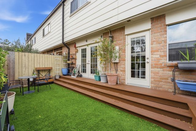 409 N Post Oak Lane 409, Houston, TX 77024