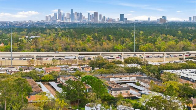 409 N Post Oak Lane 409, Houston, TX 77024