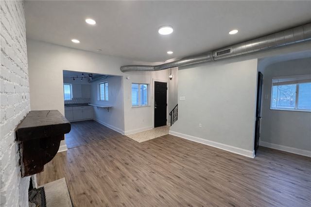 1921 Shamokin St, South Side, PA 15203