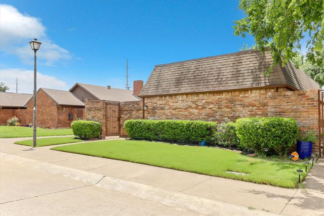 3132 San Sebastian Drive, Carrollton, TX 75006