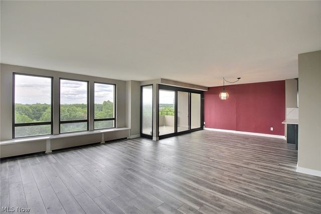 1 Bratenahl Place 802, Bratenahl, OH 44108