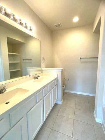 1518 Summer City Drive, Houston, TX 77047