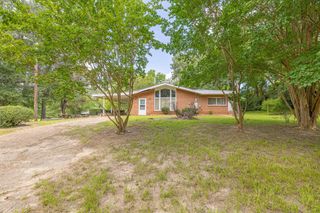 10445 E Highway 7, Centerville, TX 75833