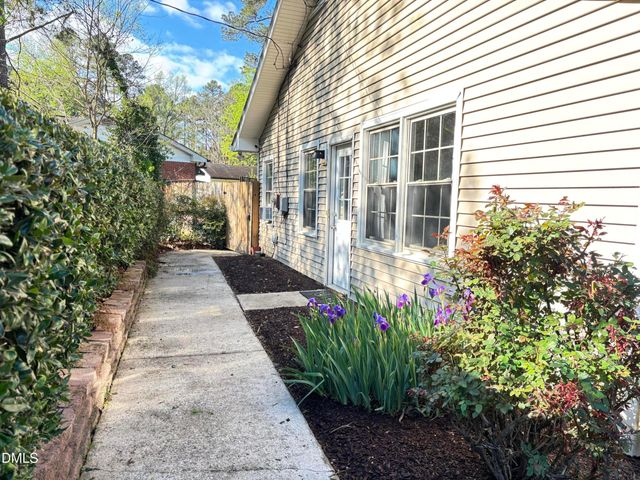 817 Chatham Lane, Raleigh, NC 27610