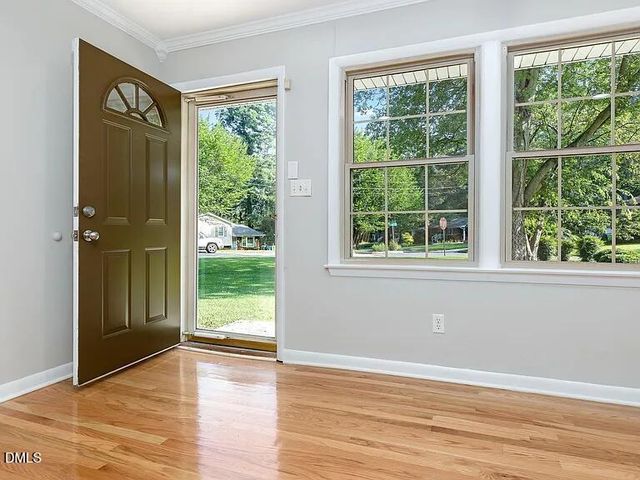 817 Chatham Lane, Raleigh, NC 27610