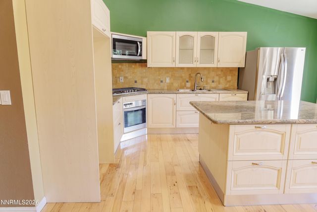 5016 Colina Court, Sparks, NV 89436