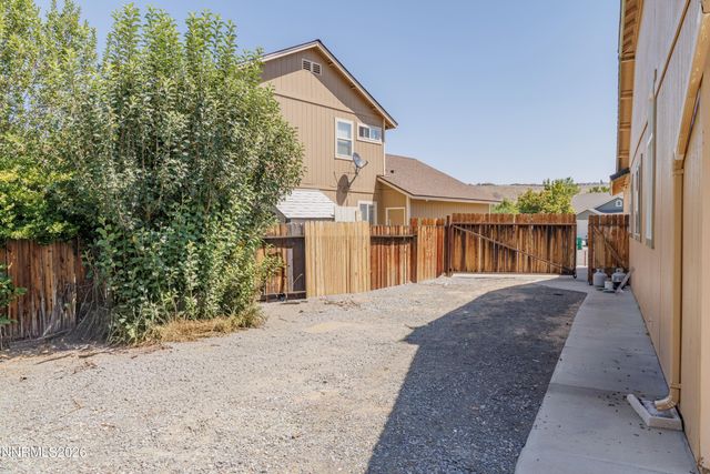 5016 Colina Court, Sparks, NV 89436