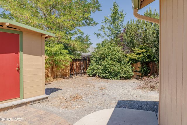 5016 Colina Court, Sparks, NV 89436