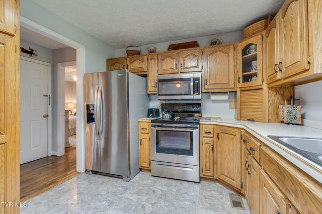 122 Margo Drive, Johnson City, TN 37601