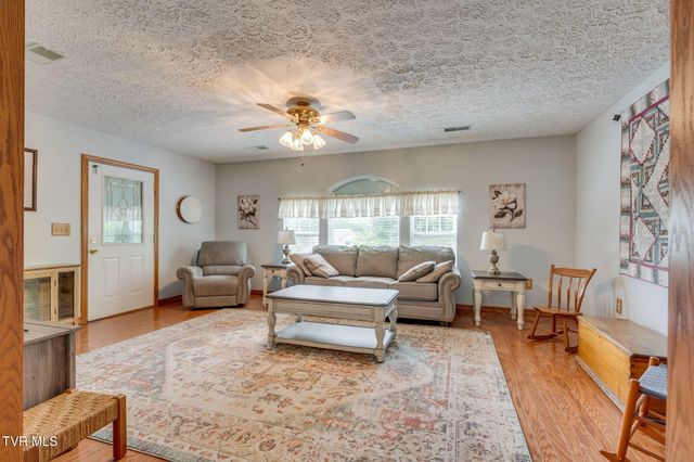 122 Margo Drive, Johnson City, TN 37601