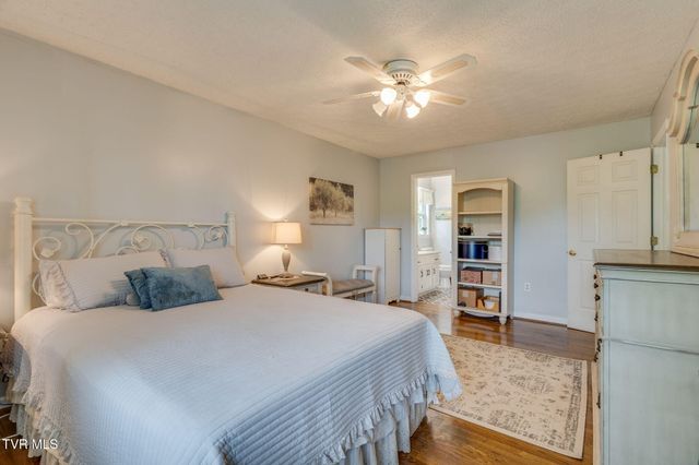 122 Margo Drive, Johnson City, TN 37601