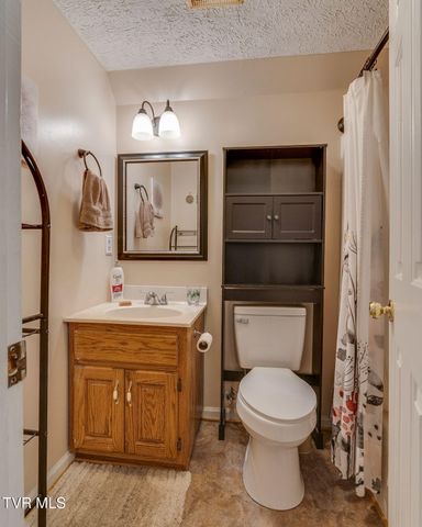 122 Margo Drive, Johnson City, TN 37601
