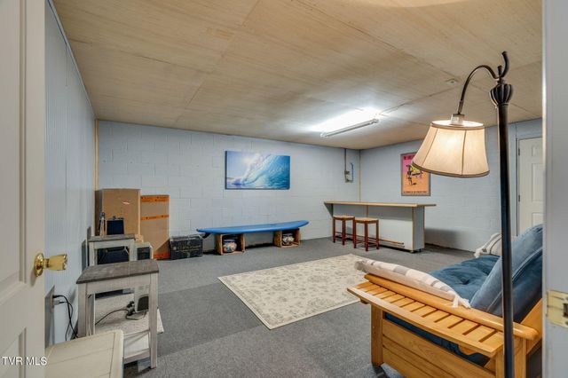 122 Margo Drive, Johnson City, TN 37601