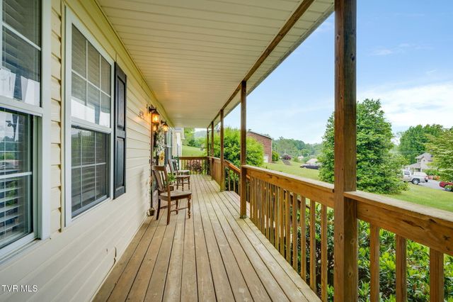 122 Margo Drive, Johnson City, TN 37601
