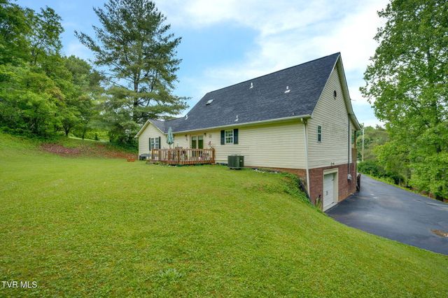 122 Margo Drive, Johnson City, TN 37601