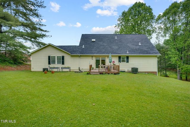 122 Margo Drive, Johnson City, TN 37601