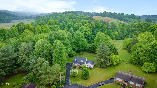 122 Margo Drive, Johnson City, TN 37601