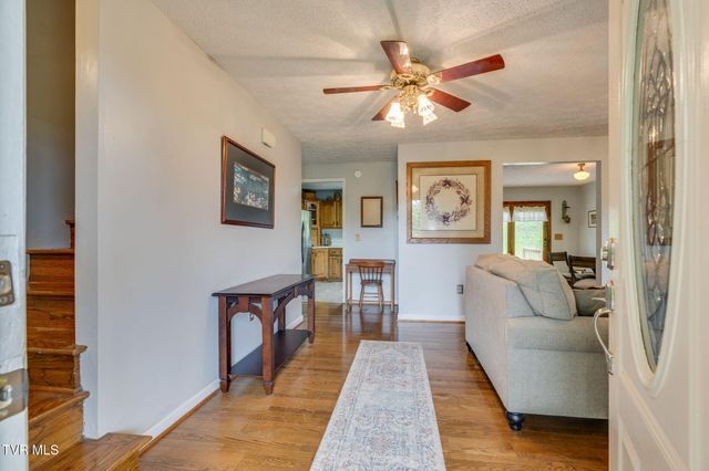 122 Margo Drive, Johnson City, TN 37601