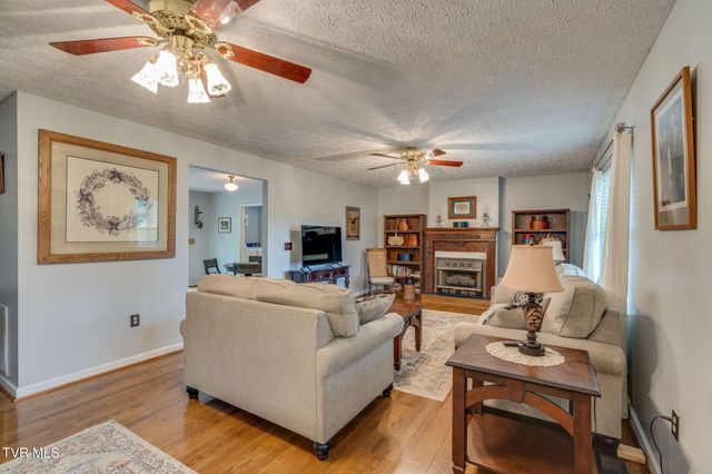 122 Margo Drive, Johnson City, TN 37601