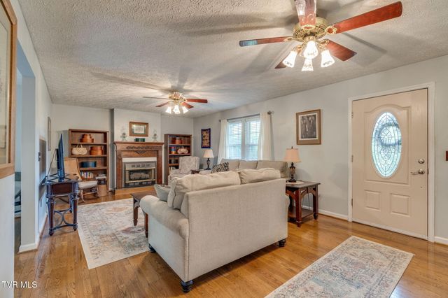 122 Margo Drive, Johnson City, TN 37601