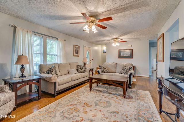 122 Margo Drive, Johnson City, TN 37601