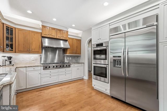 58 BORTONS RD, Marlton, NJ 08053