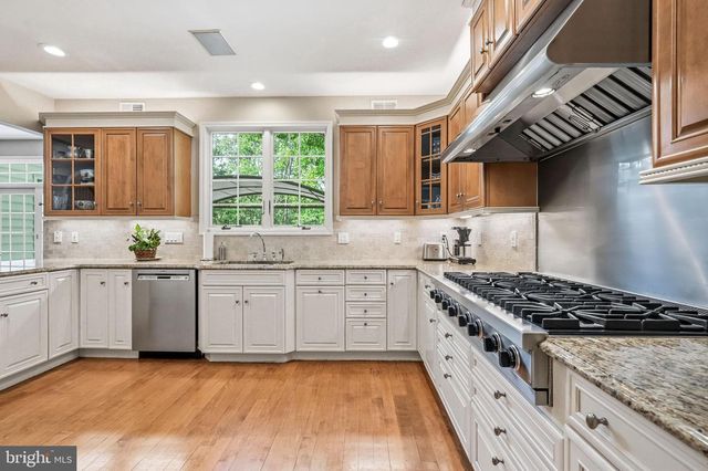 58 BORTONS RD, Marlton, NJ 08053