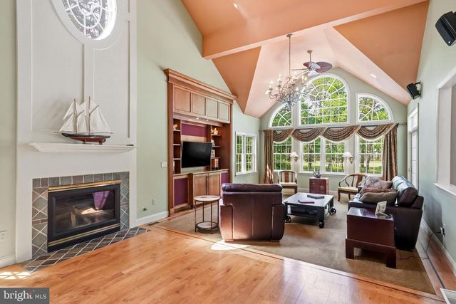 58 BORTONS RD, Marlton, NJ 08053