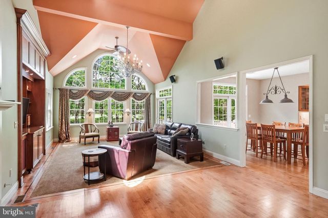 58 BORTONS RD, Marlton, NJ 08053