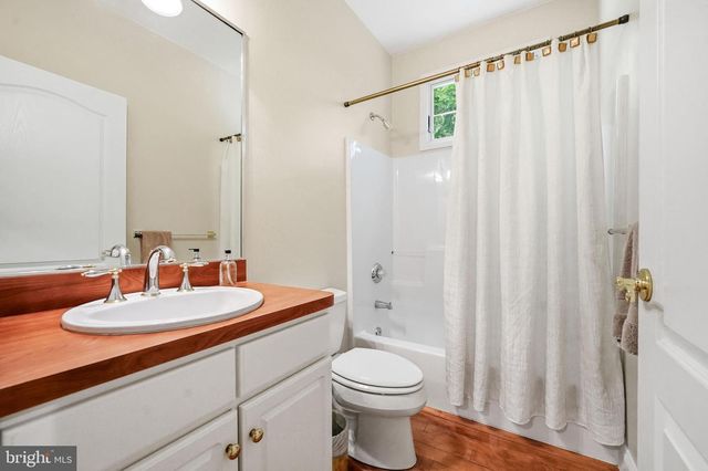58 BORTONS RD, Marlton, NJ 08053
