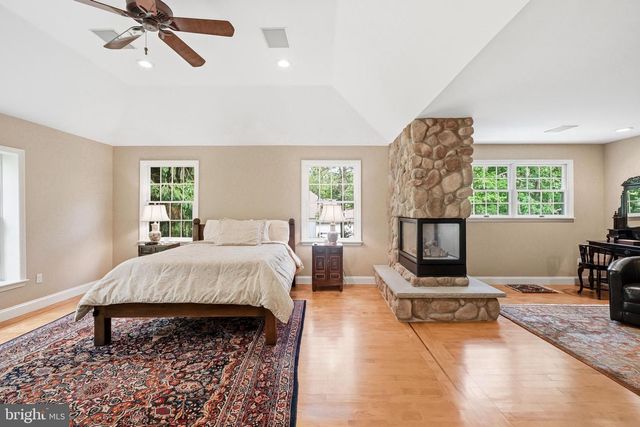 58 BORTONS RD, Marlton, NJ 08053