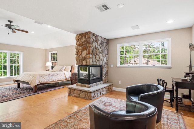 58 BORTONS RD, Marlton, NJ 08053
