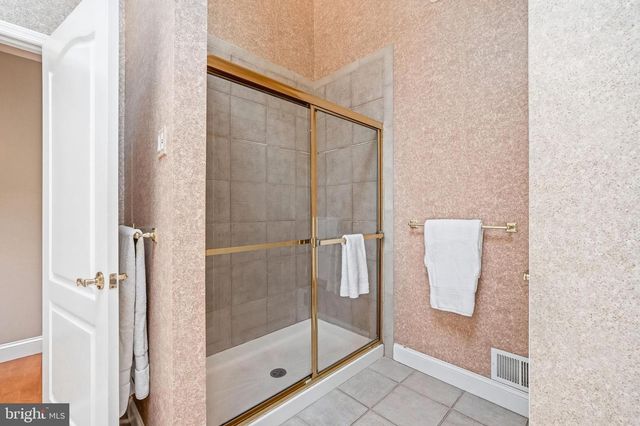 58 BORTONS RD, Marlton, NJ 08053