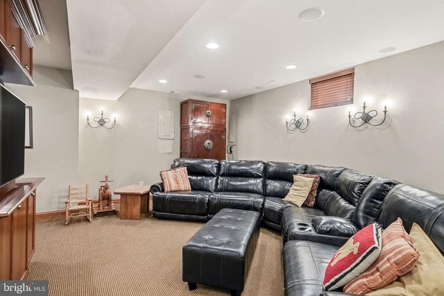 58 BORTONS RD, Marlton, NJ 08053
