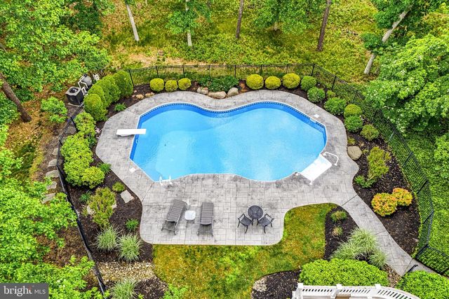 58 BORTONS RD, Marlton, NJ 08053