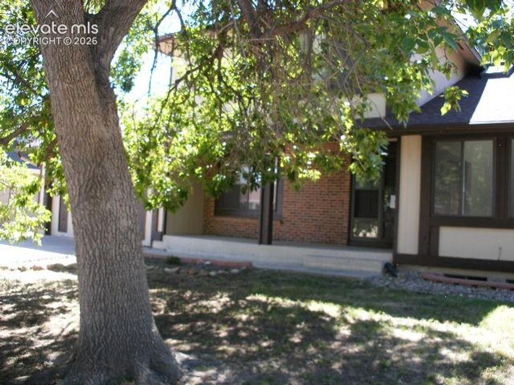555 Gilcrest Road, Colorado Springs, CO 80906 — photo 4