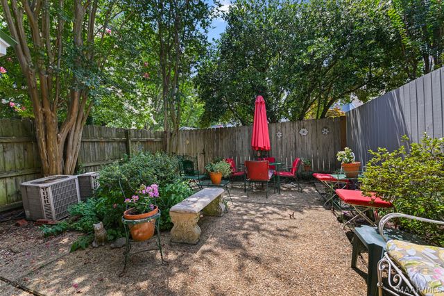 2060 Hazel Hedge Lane, Montgomery, AL 36106